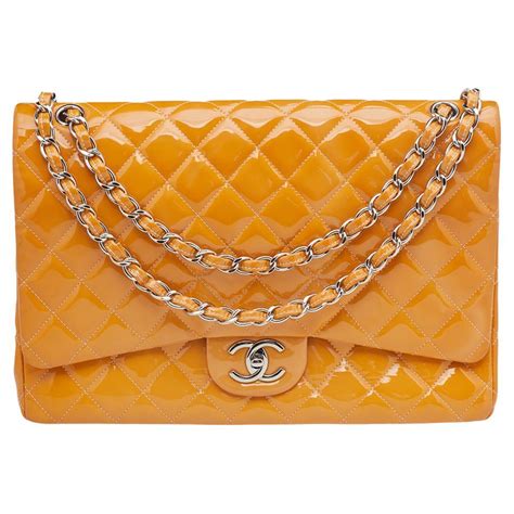 Patent leather handbag Chanel Yellow in Patent leather 